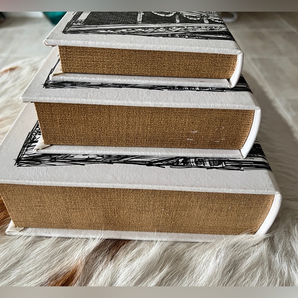 3 Nesting Paris Effiel Tower Distressed Storage CORK Books Monochrome GOLD EUC - Picture 8 of 13